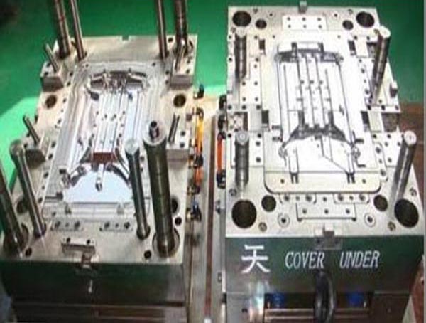 汽車(chē)模具